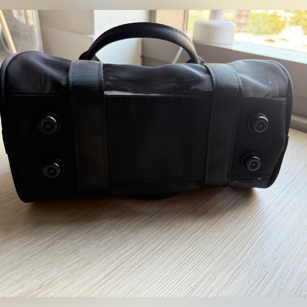 ALO Yoga Black Mini Duffle - Picture 11 of 16